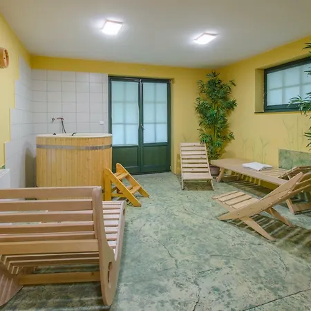 Puchaczowka Konukevi