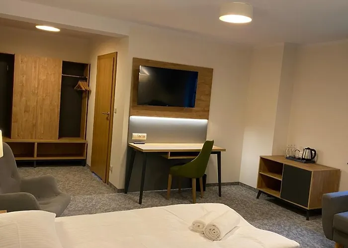 Puchaczowka Sienna (Klodzko)